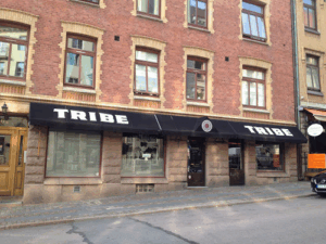 Företagsnamnet är Tribe