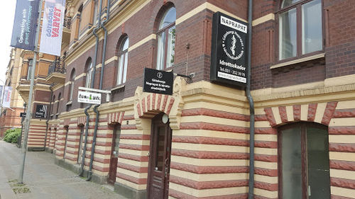 Göteborgs Naprapat & Idrottsskadeklinik AB