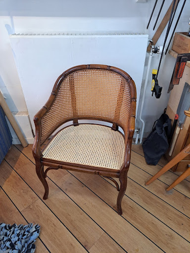 Mäster Blixts Möbelrestaurering